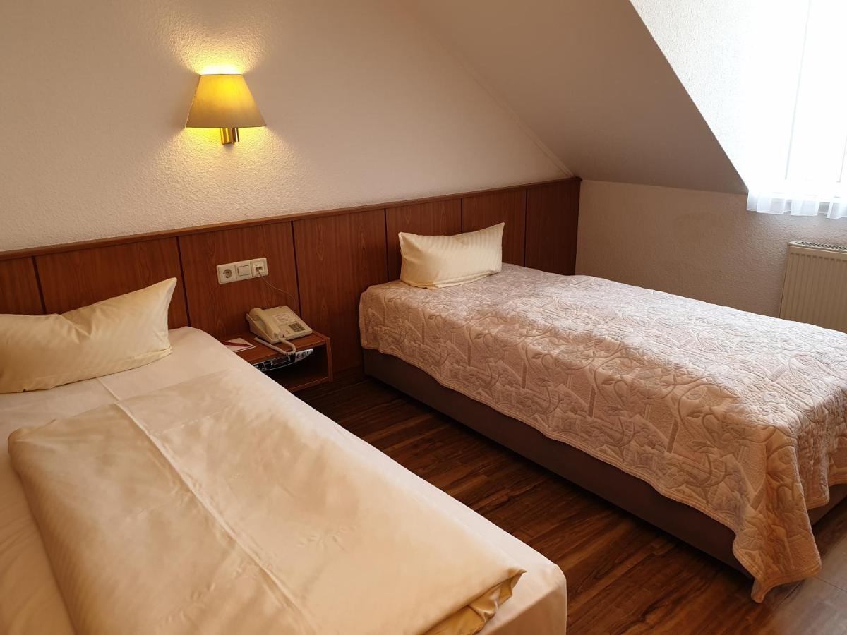 Hotel Weisser Schwan Erfurt Buitenkant foto