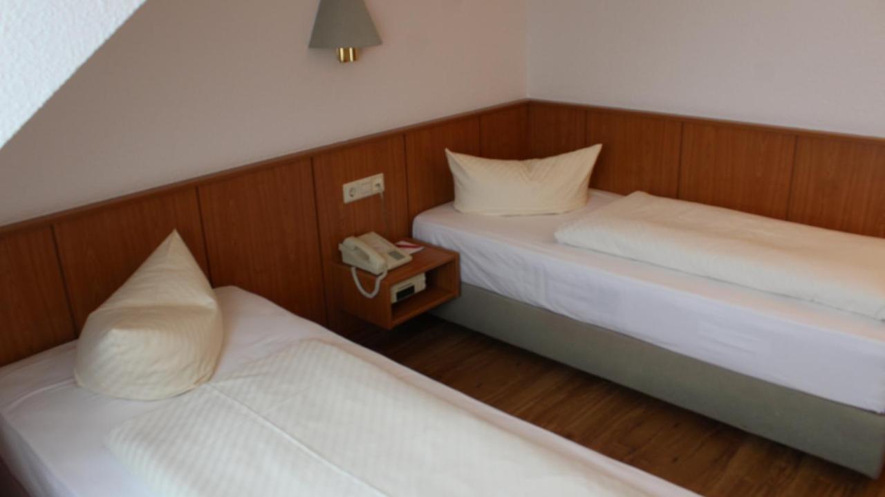 Hotel Weisser Schwan Erfurt Buitenkant foto
