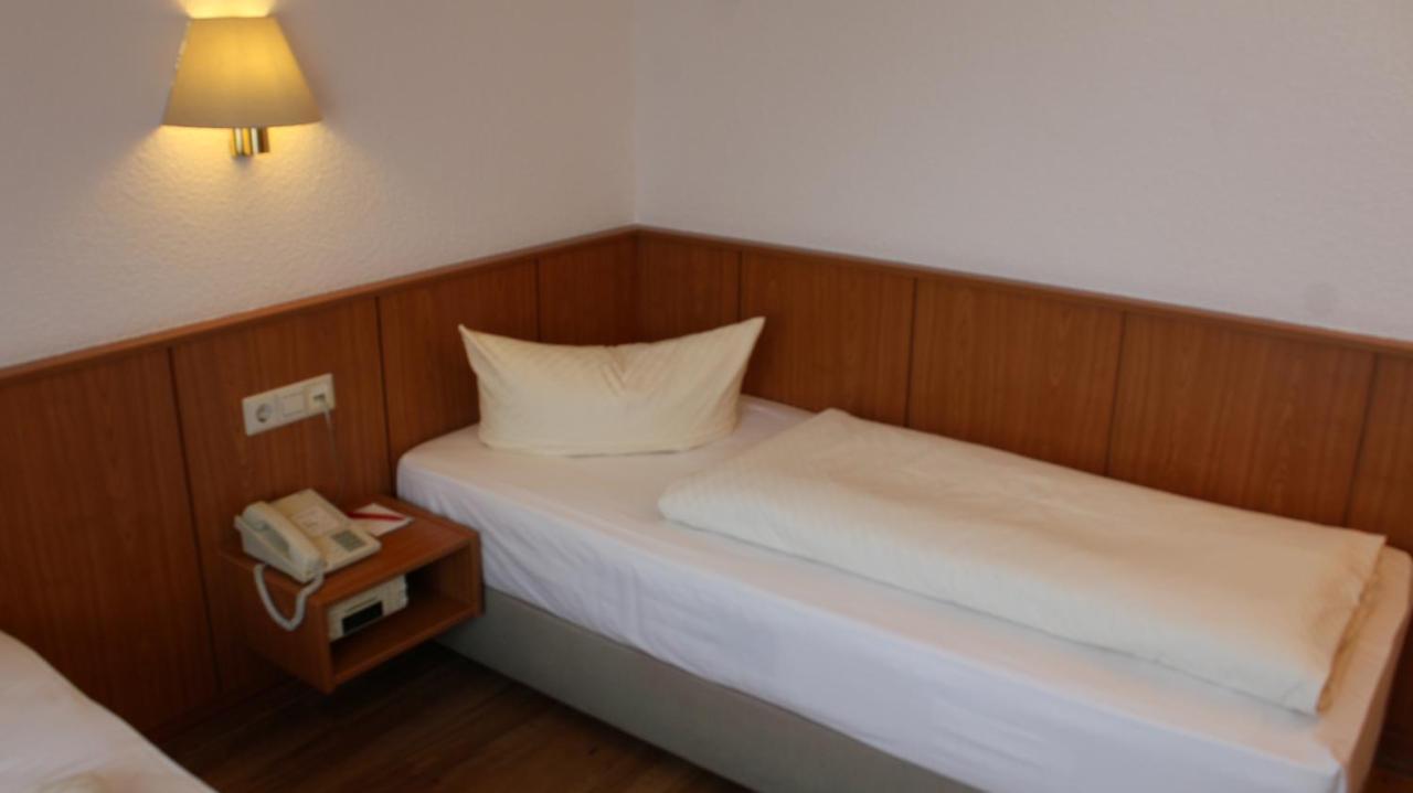 Hotel Weisser Schwan Erfurt Buitenkant foto