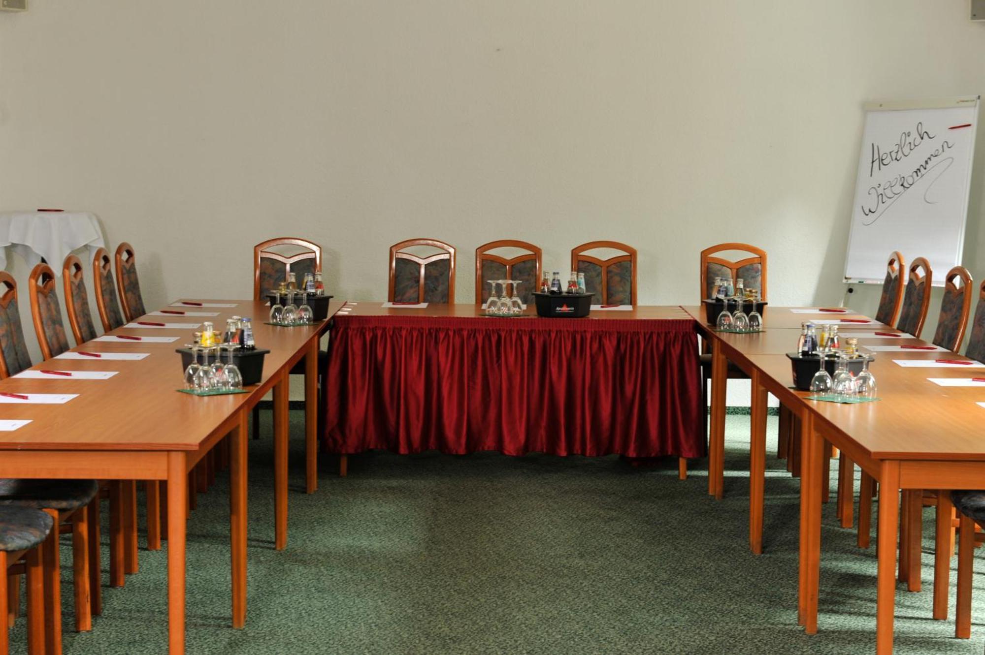 Hotel Weisser Schwan Erfurt Buitenkant foto