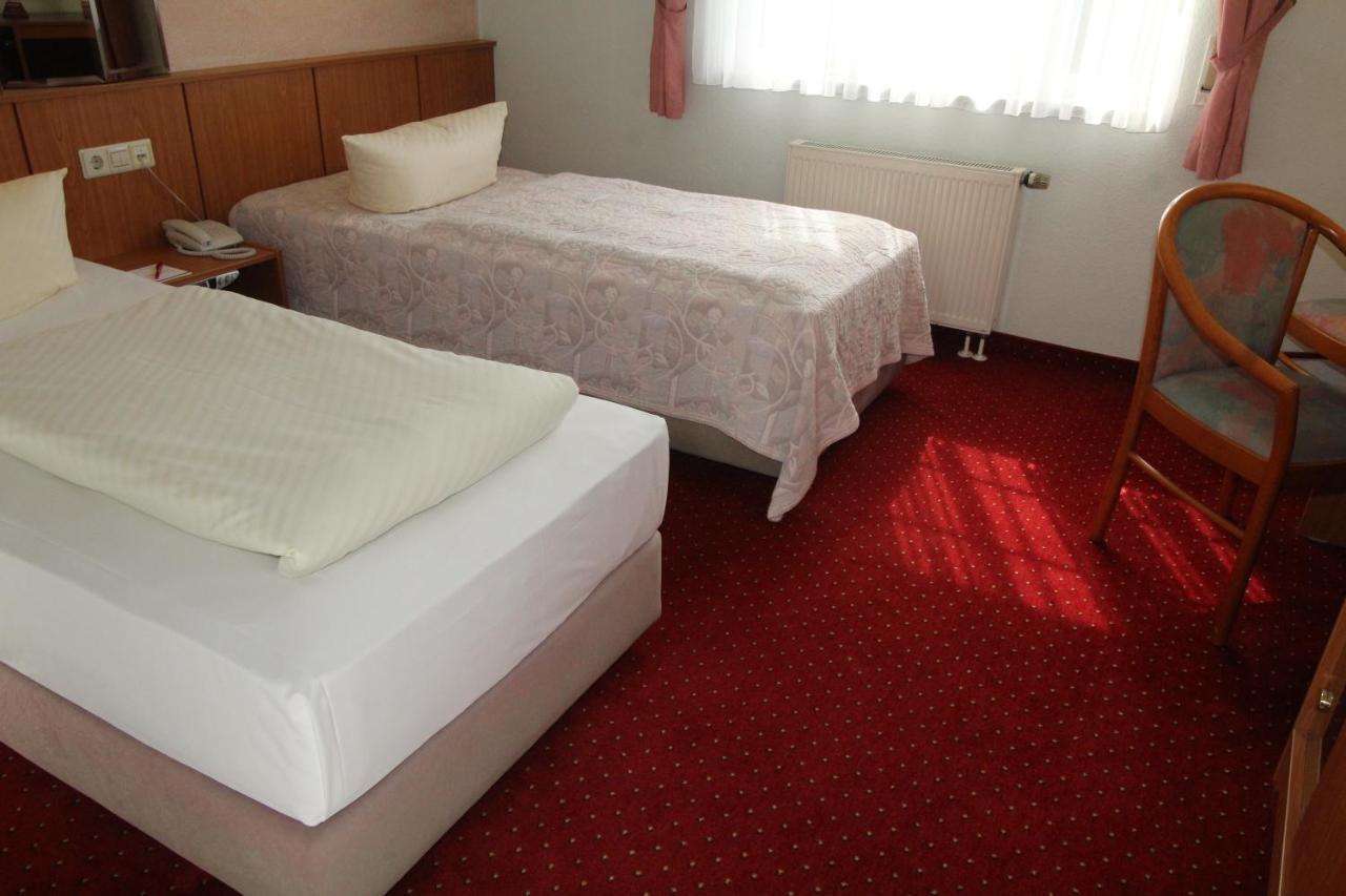 Hotel Weisser Schwan Erfurt Buitenkant foto