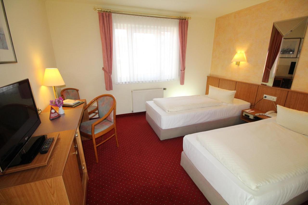 Hotel Weisser Schwan Erfurt Buitenkant foto